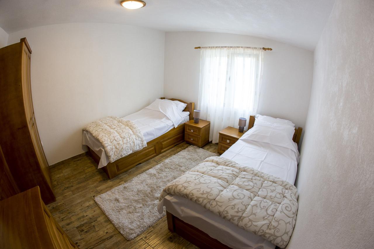 Lux Apartments Fabris Kotor Extérieur photo