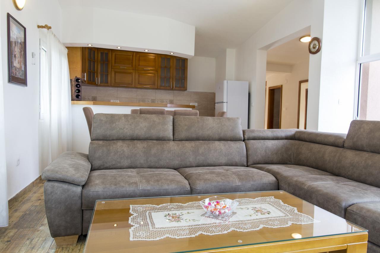Lux Apartments Fabris Kotor Extérieur photo