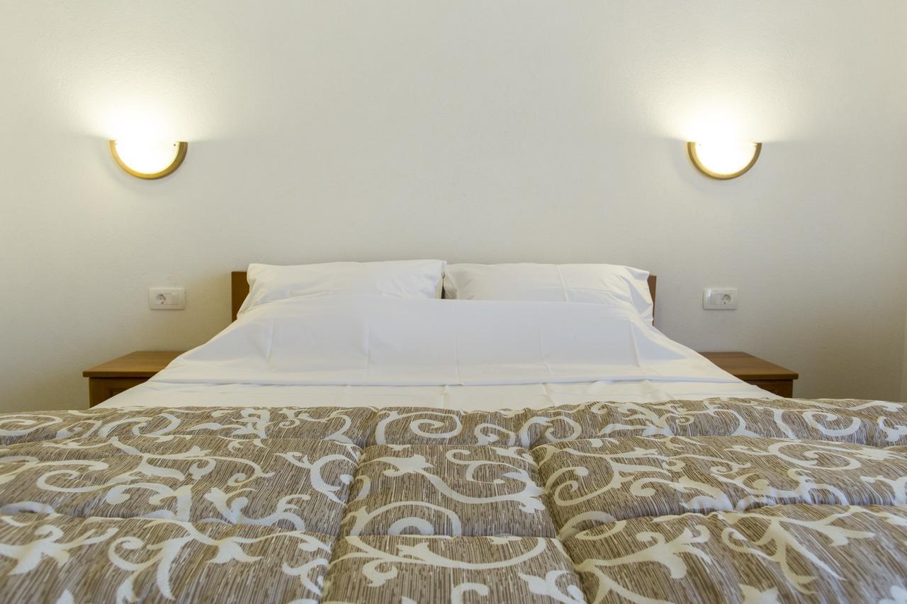 Lux Apartments Fabris Kotor Extérieur photo