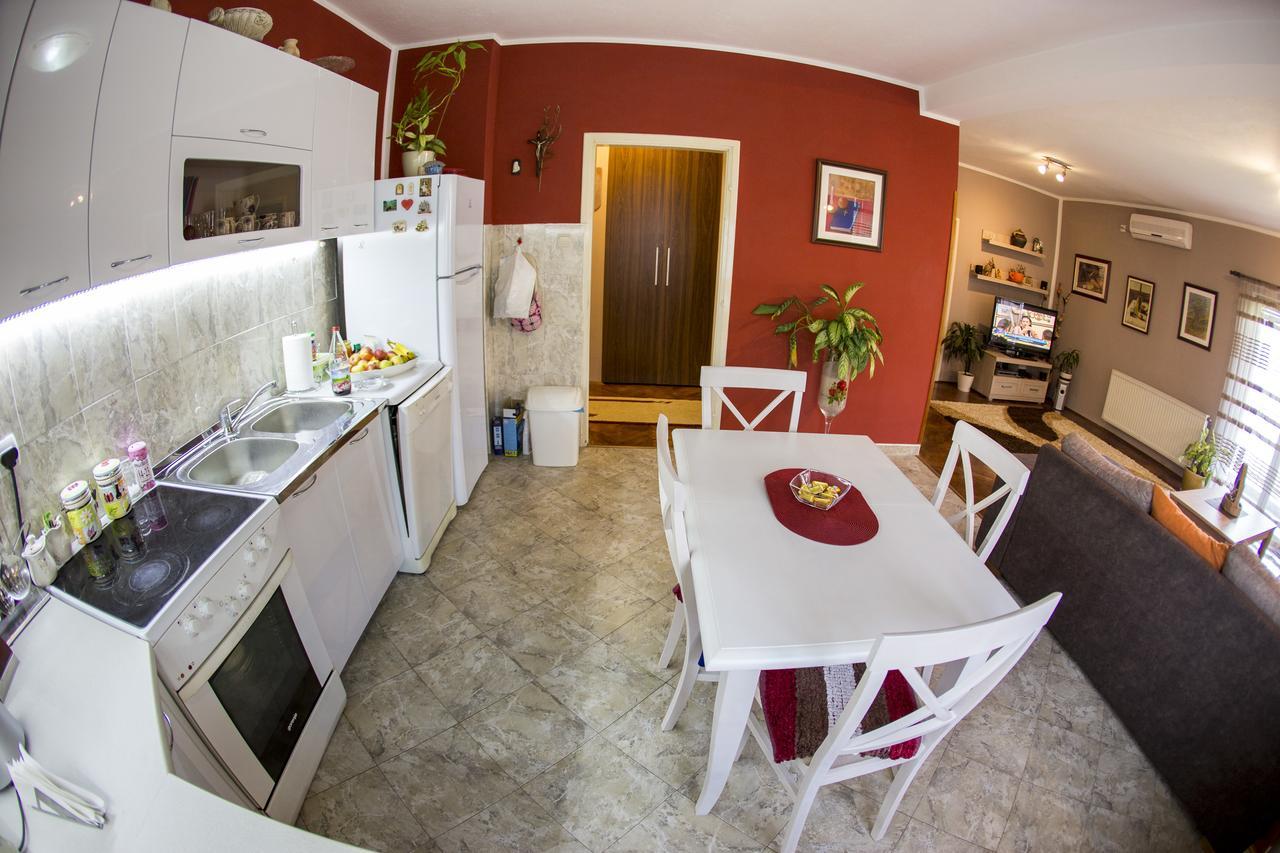 Lux Apartments Fabris Kotor Extérieur photo